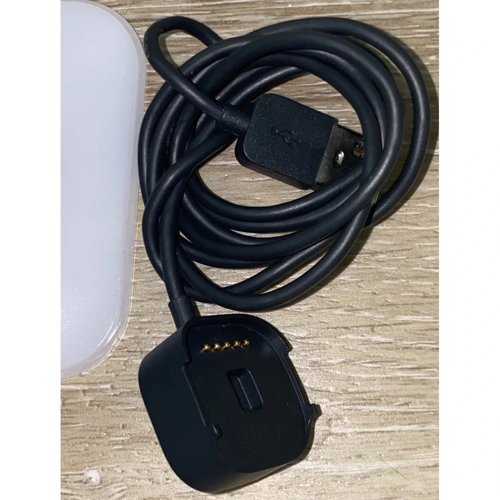 Microsoft Band 2 Smart Watch Small Model 1721 with Charger